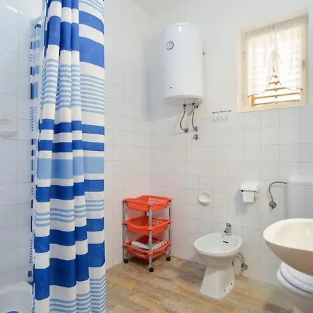 Apartment 407